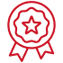 Insigne de récompense rouge : une médaille circulaire avec étoile centrale et rubans, symbole d'excellence, qualité ou certification.
